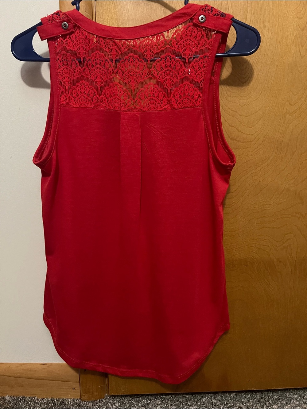 No Boundaries Red Sleeveless Lace Yoke Henley Tank